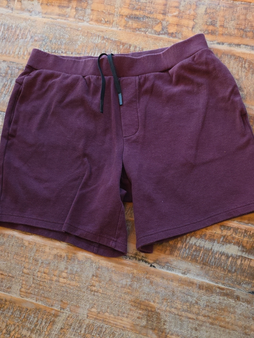 Gap Men's Fleece Shorts- Dark Maroon